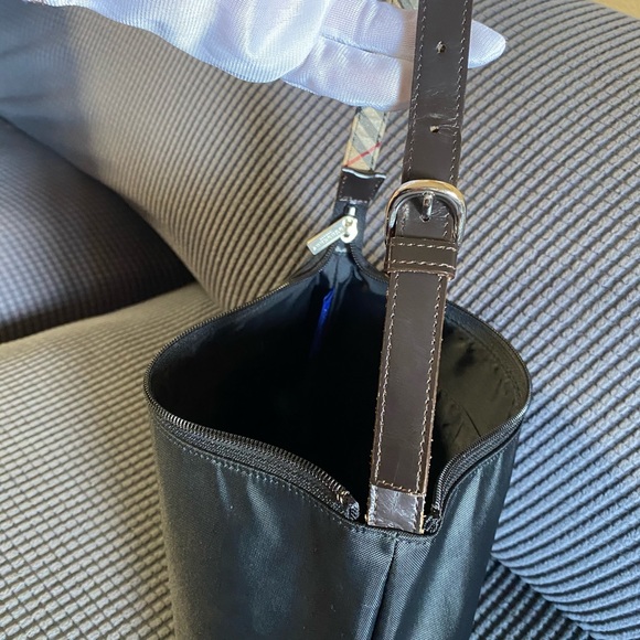 BURBERRY - Picture 6 of 13